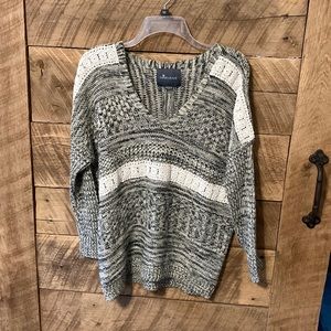 Paper Crane black and gray sweater